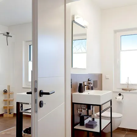 Ferienhaeuser Ankerplatz 1 Und 2 Usedom Mit Sauna, Kamin Und Garten * Krummin