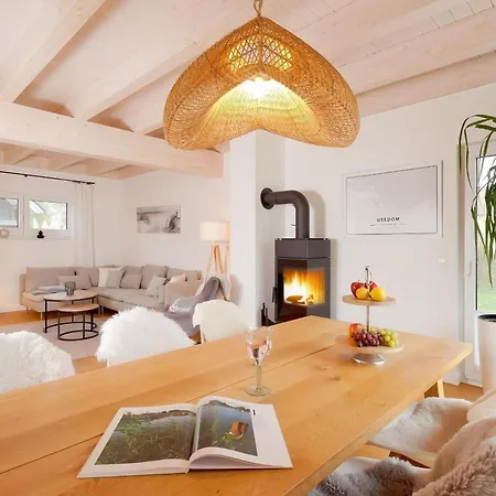 Ferienhaeuser Ankerplatz 1 Und 2 Usedom Mit Sauna, Kamin Und Garten * Krummin