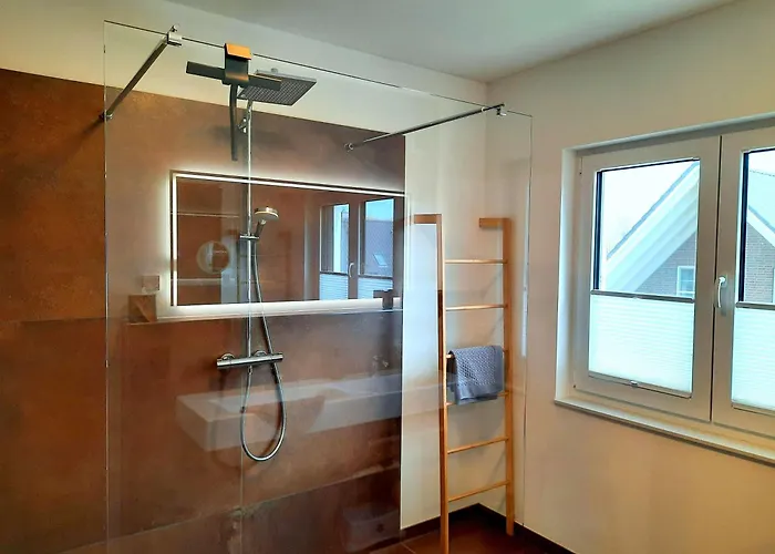 Apartment Ankerplatz 1 Und 2 Usedom Mit Sauna, Kamin Und Garten